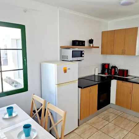 Apartment Lovely Mira With Pool Puerto del Carmen (Lanzarote)