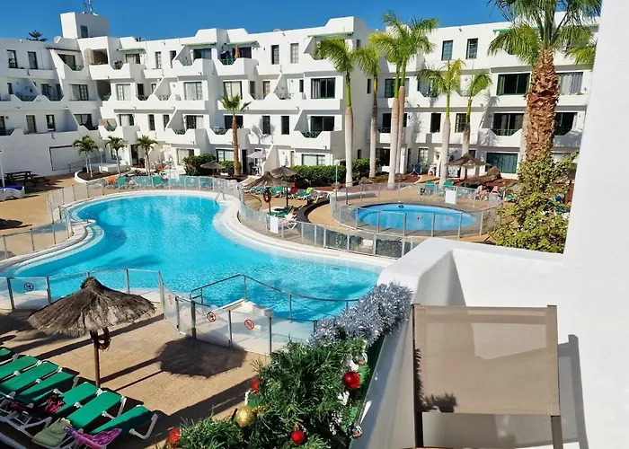 Lovely Mira With Pool